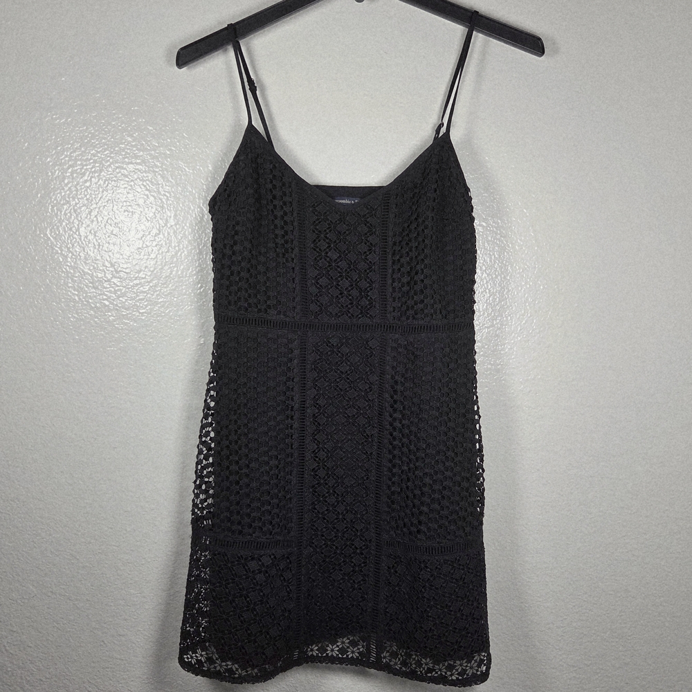 Abercrombie & Fitch Black Lace Mini Dress Women’s Size M Sleeveless